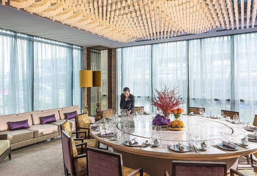 Four Seasons Hotel Shenzhen