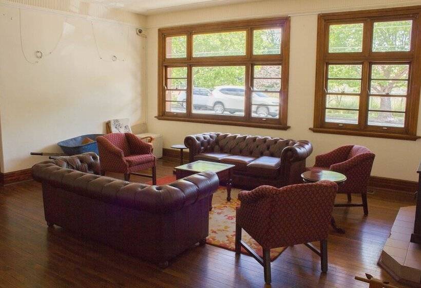 בית מלון כפרי Gardners Inn