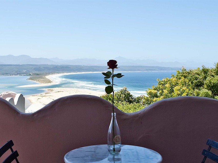 هتل Grand Africa Rooms And Rendezvous