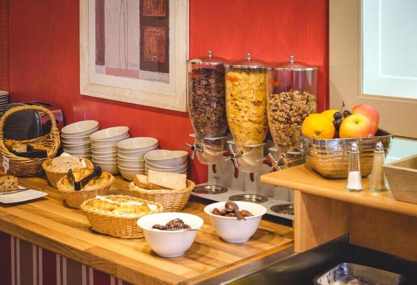 فندق Hôtel Miléade Le Domaine De La Blairie   Saumur