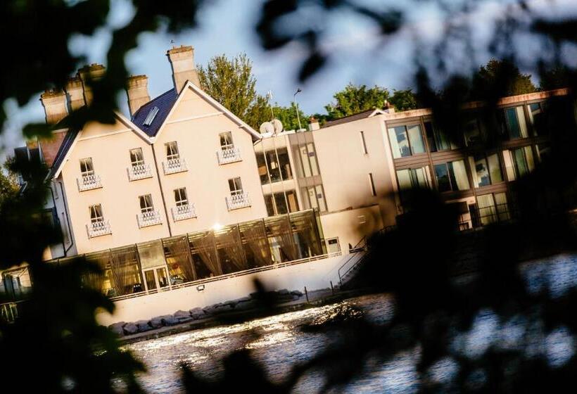 בית מלון כפרי Ice House