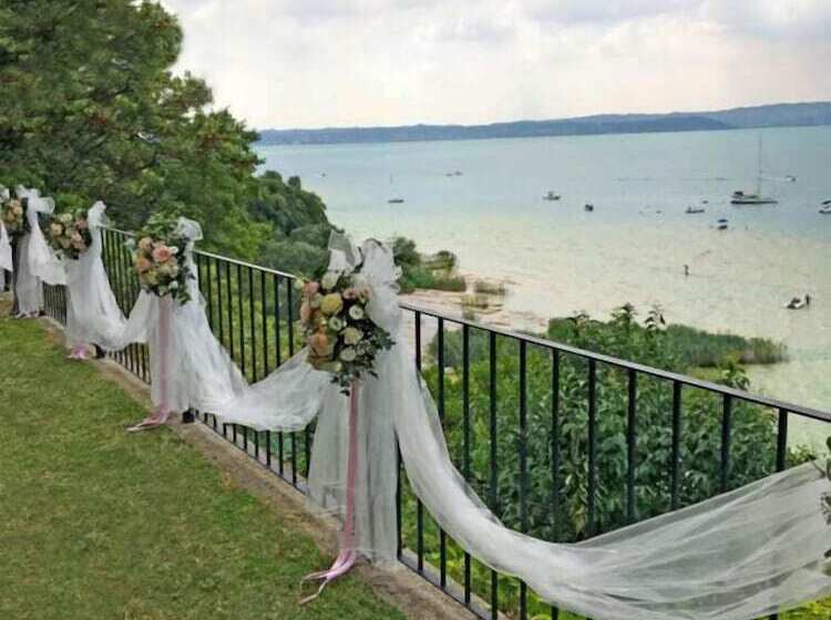 בית מלון כפרי Ideal