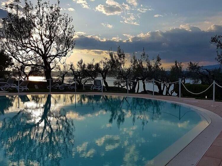 בית מלון כפרי Ideal