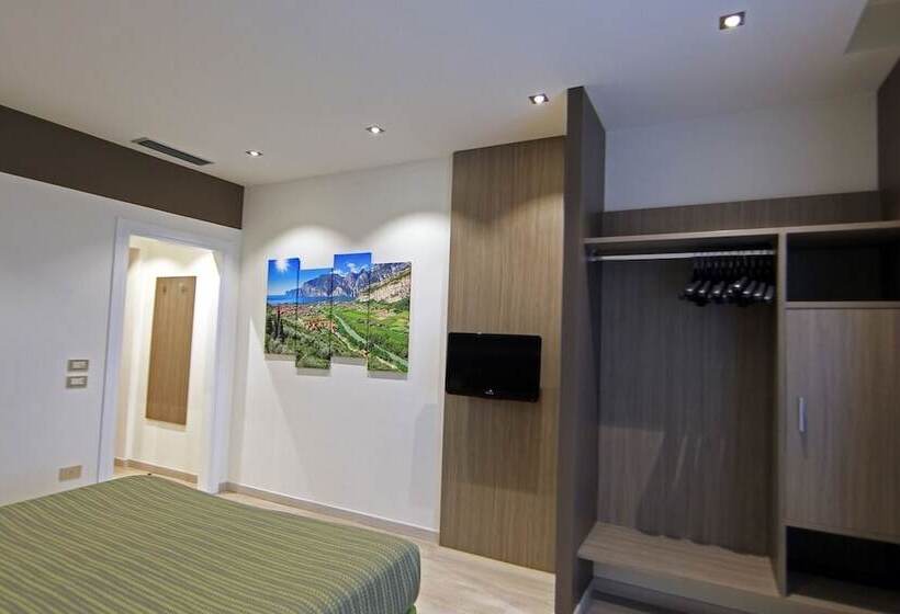 בית מלון כפרי Ideal