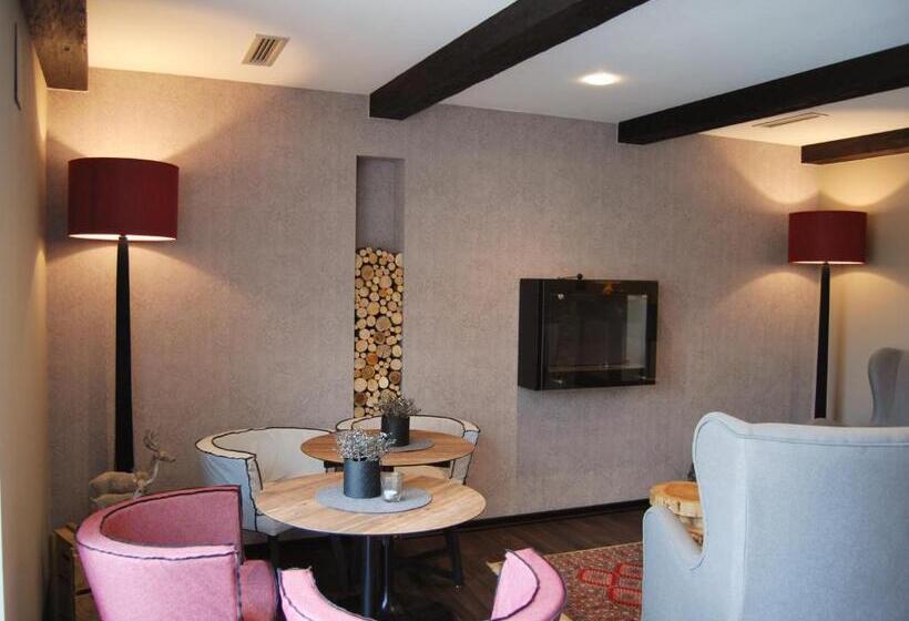 בית מלון כפרי Il Piccolo Dolomiti Resort