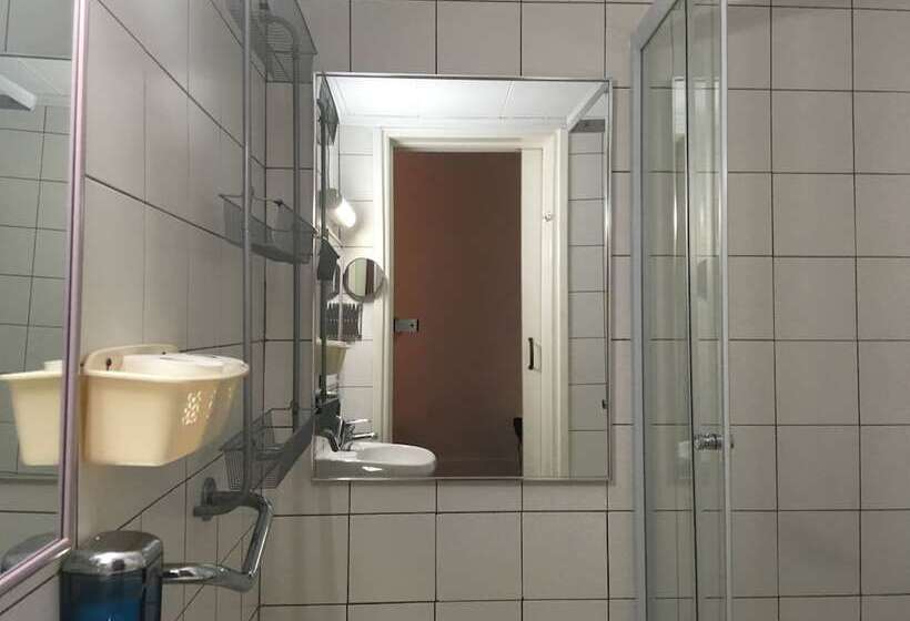 Kiniras Traditional Hotel & Restaurant