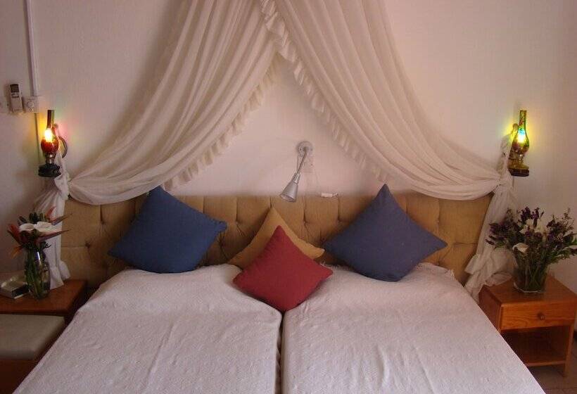 Kiniras Traditional Hotel & Restaurant