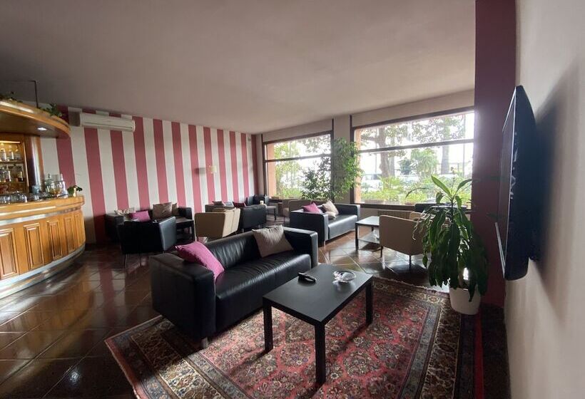 בית מלון כפרי Kristina