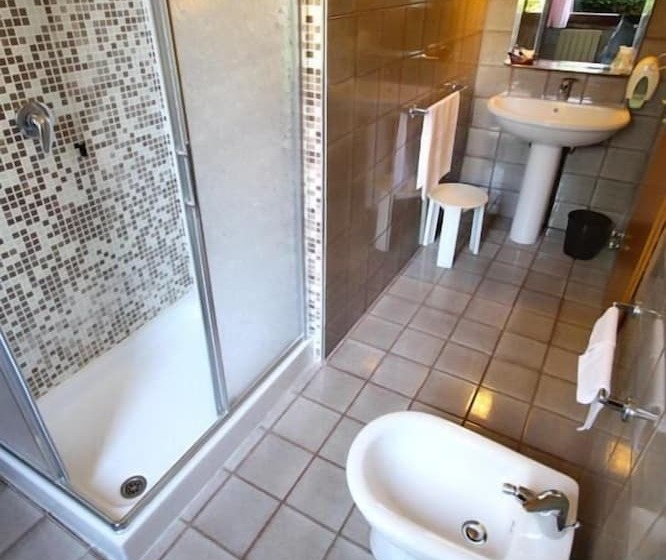 בית מלון כפרי Kristina