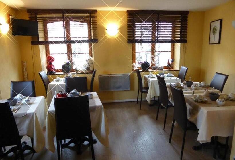 Отель L Hostellerie Du Château