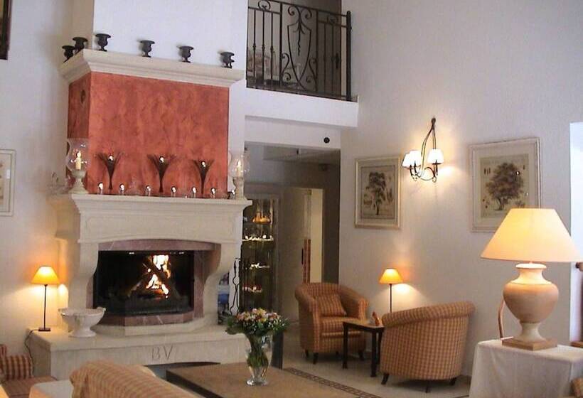 ホテル La Bastide De Valbonne