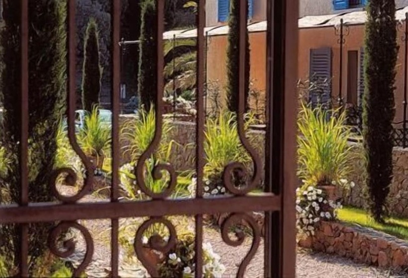 ホテル La Bastide De Valbonne