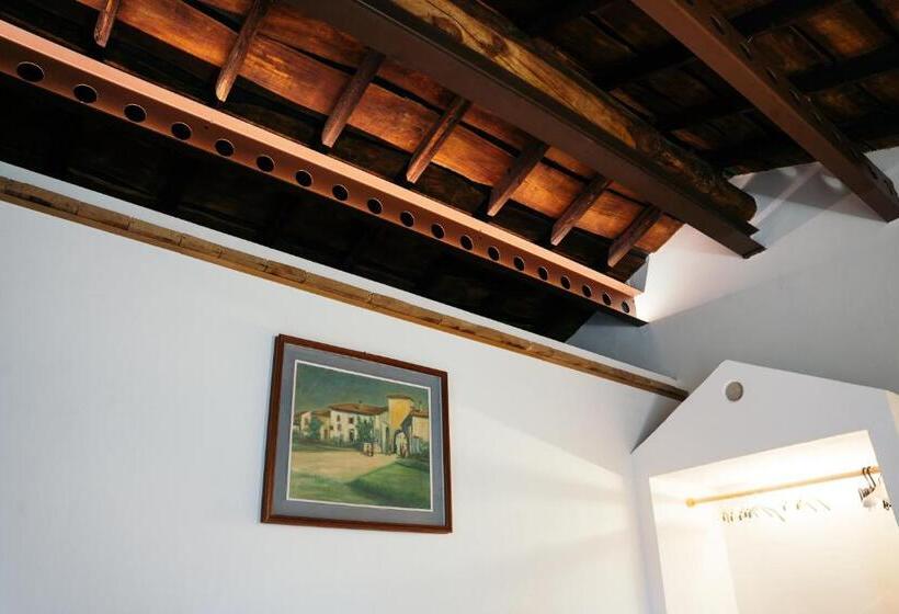 ホテル La Lepre Bianca