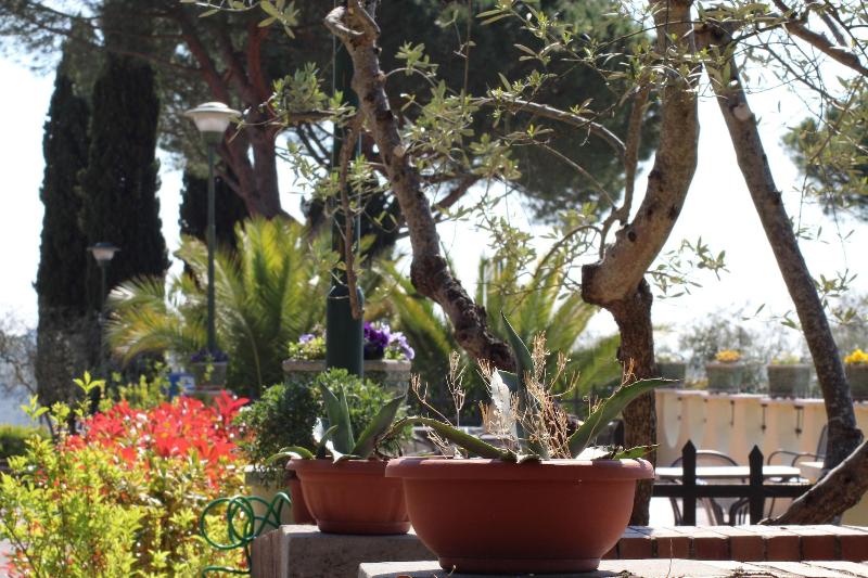 ホテル La Loggia   Villa Gloria  Adults Only