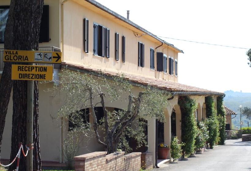 ホテル La Loggia   Villa Gloria  Adults Only