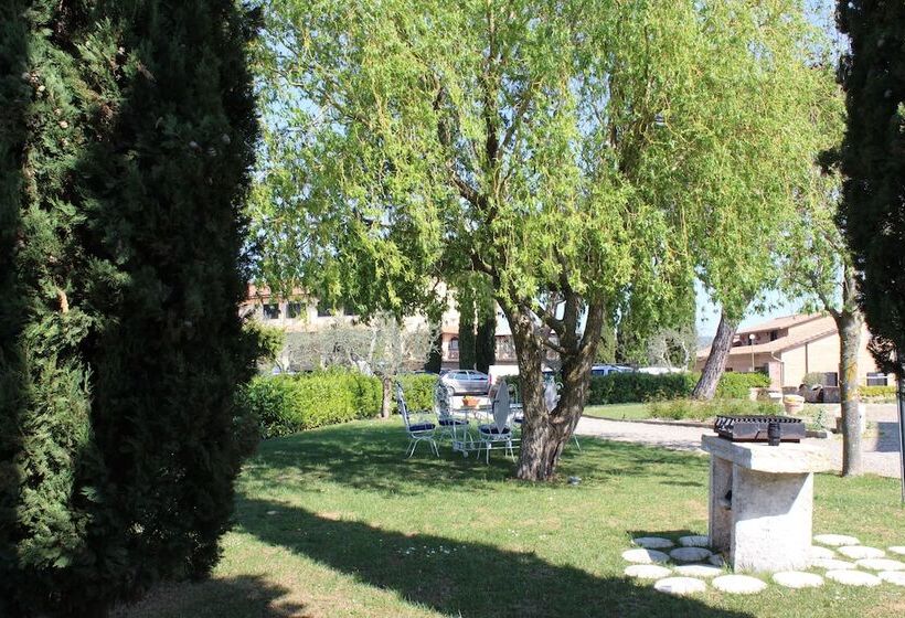 ホテル La Loggia   Villa Gloria  Adults Only