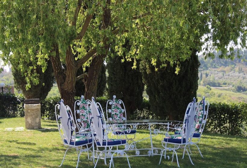 ホテル La Loggia   Villa Gloria  Adults Only