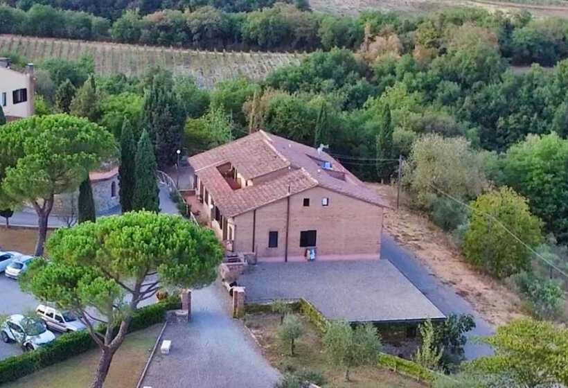 ホテル La Loggia   Villa Gloria  Adults Only