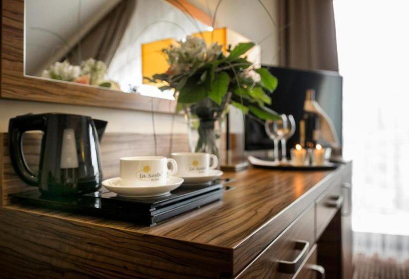 هتل La Siesta & Medical Spa