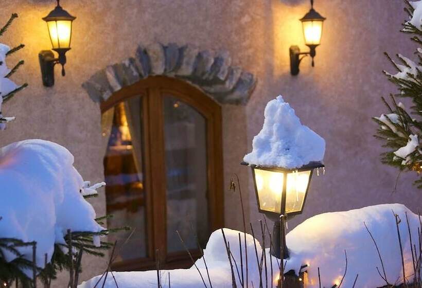 בית מלון כפרי L Auberge Du Choucas