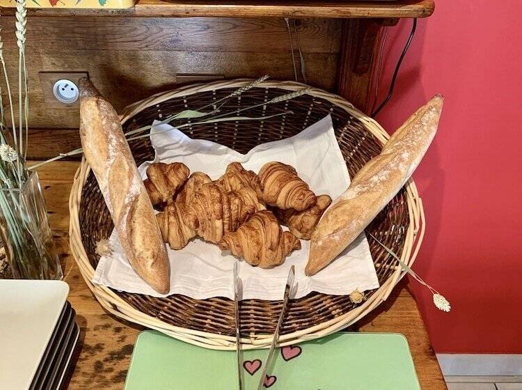 Отель Le National