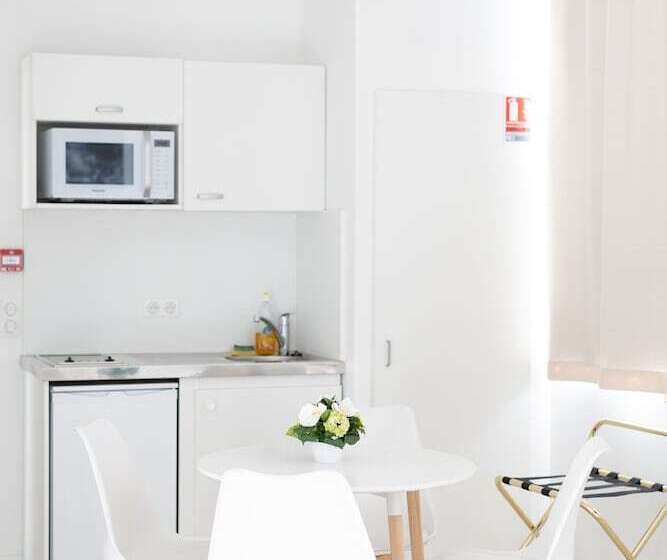 فندق Le Roquebrune