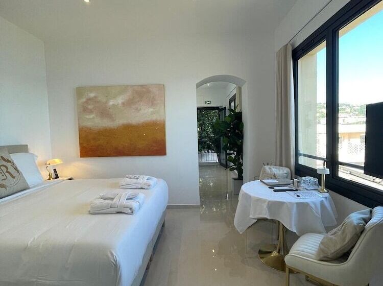 فندق Le Roquebrune