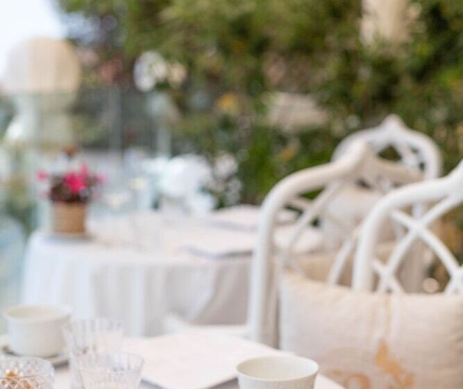 فندق Le Roquebrune