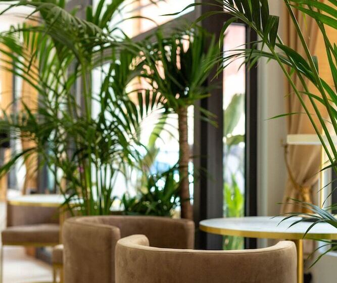 فندق Le Roquebrune