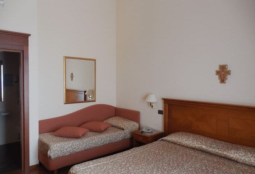 ホテル Le Terrazze Sul Gargano