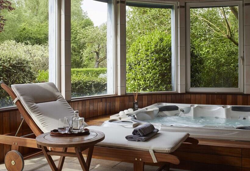 Отель Les Prés D'ondine