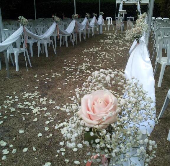 בית מלון כפרי Logis Domaine De Valaudran