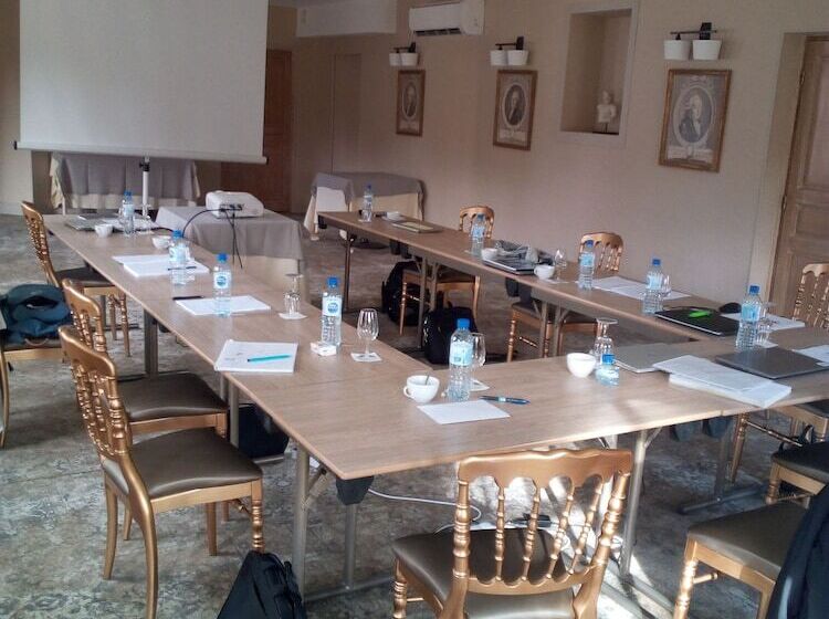 בית מלון כפרי Logis Domaine De Valaudran