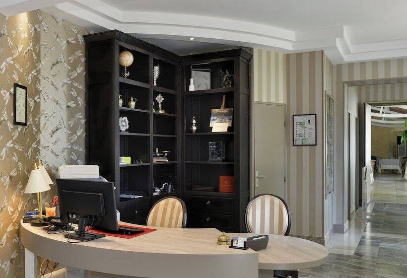 בית מלון כפרי Logis Domaine De Valaudran