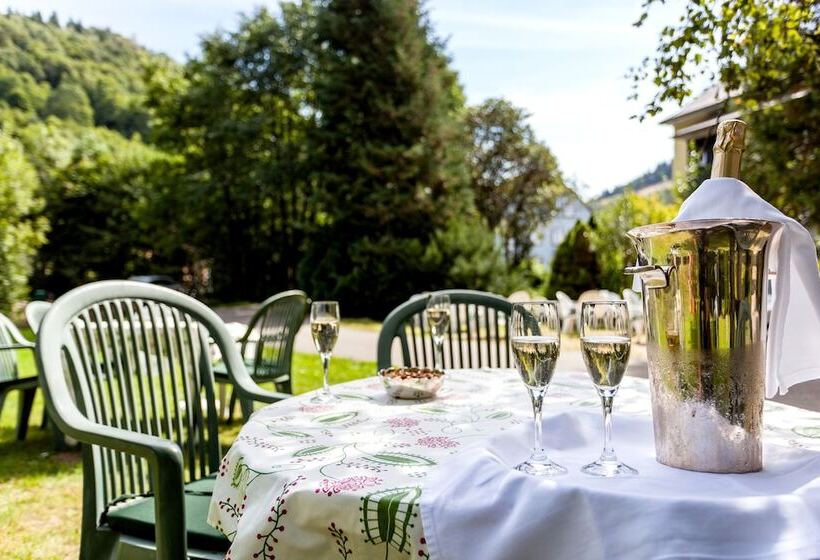 فندق Logis Hôtel Restaurant De La Poste Et Spa De Montagne