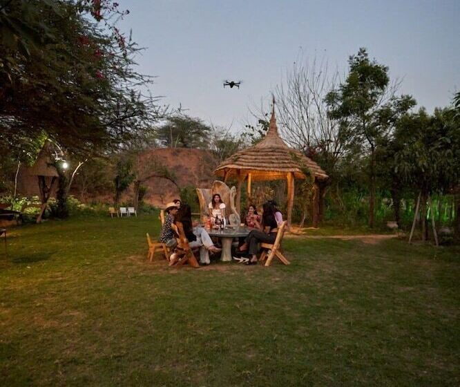 فندق Lohagarh Fort Resort