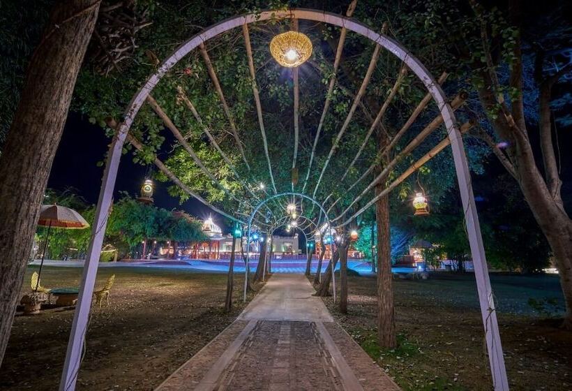 فندق Lohagarh Fort Resort