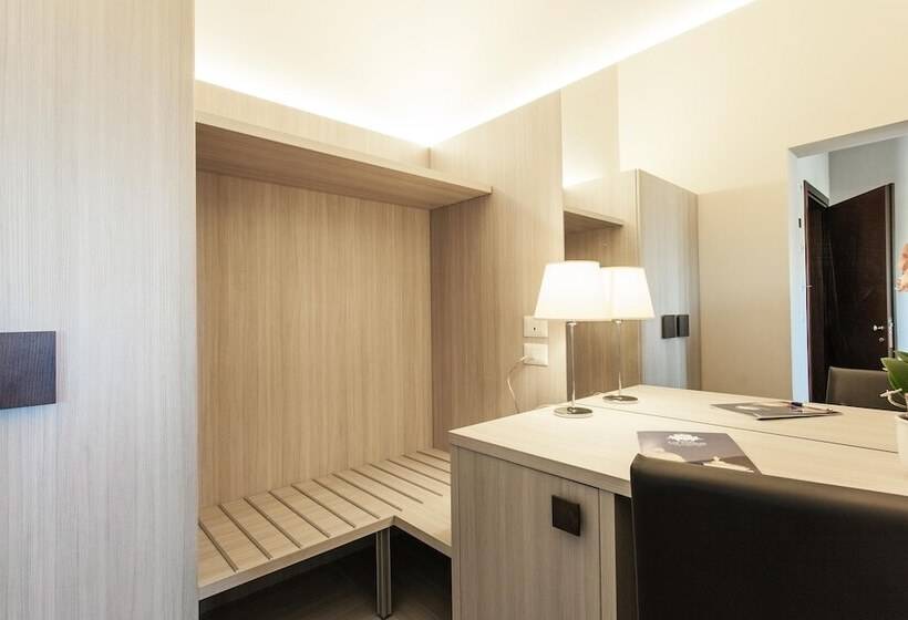 Отель Los Angeles