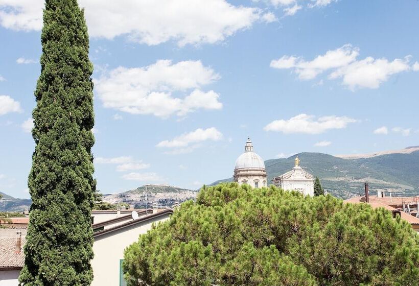 Отель Los Angeles