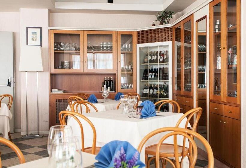 Отель Los Angeles