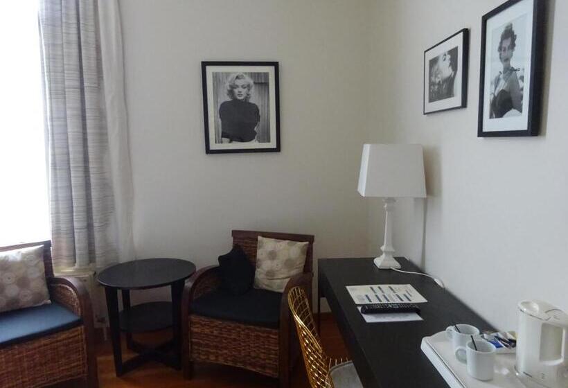 Отель Malleberg