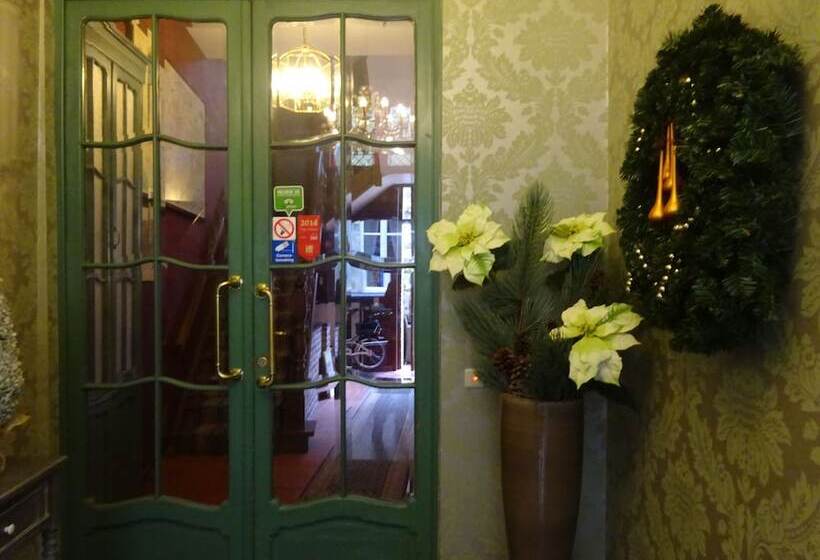 Отель Malleberg