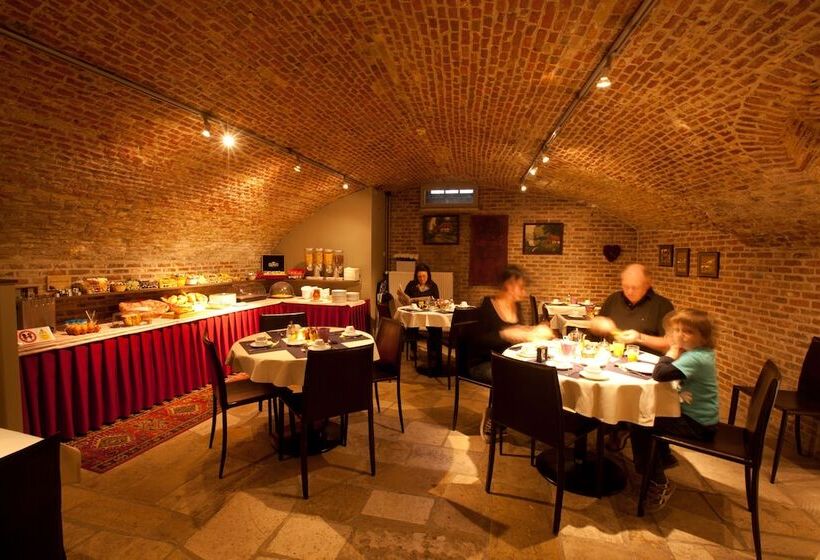 Отель Malleberg