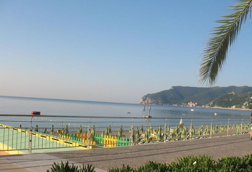 בית מלון כפרי Mediterranée