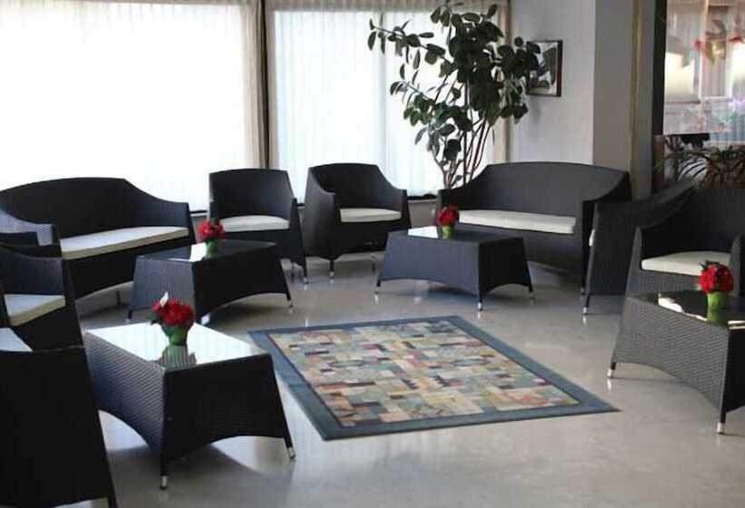 בית מלון כפרי Mediterranée