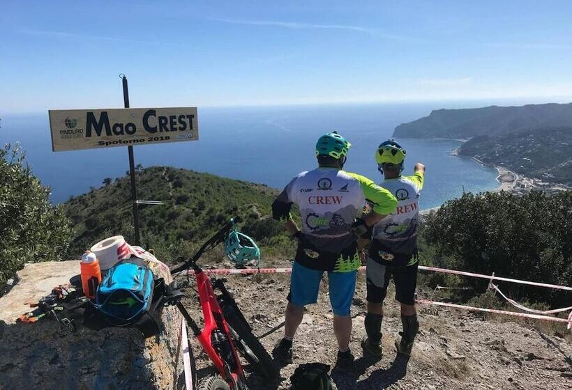 בית מלון כפרי Mediterranée