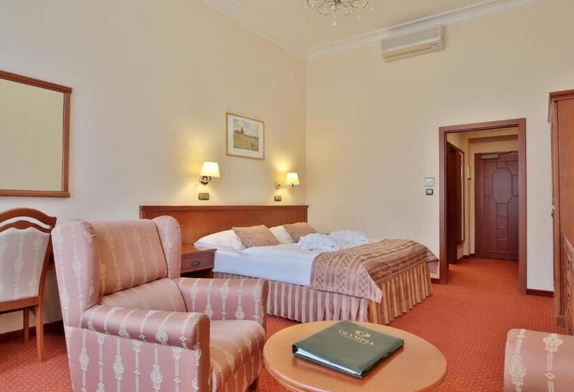 Отель Olympia Wellness