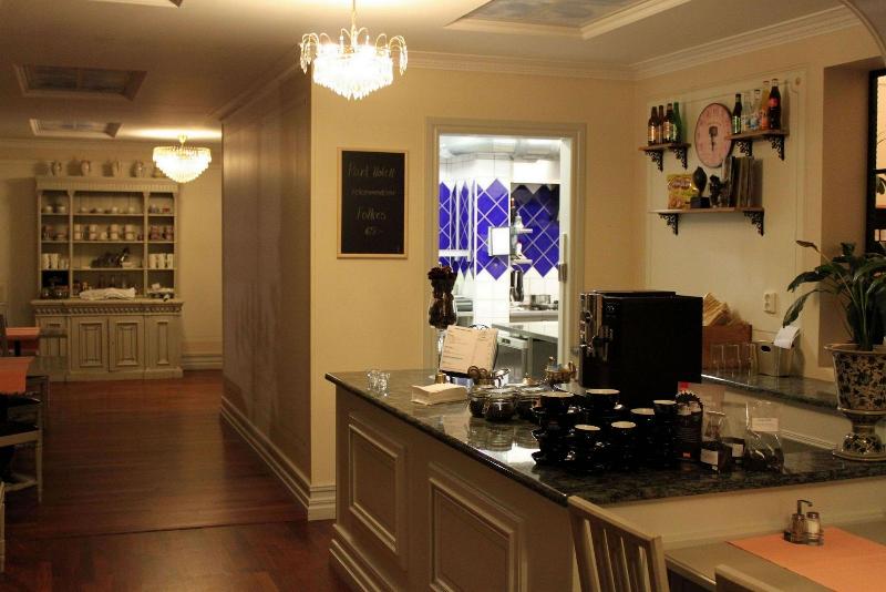 Park Hotel Linköping Fawlty Towers