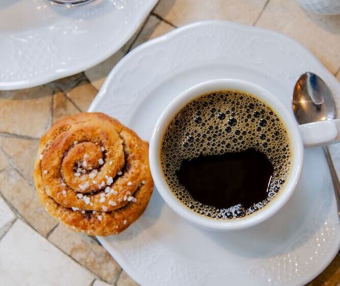 Park Hotel Linköping Fawlty Towers