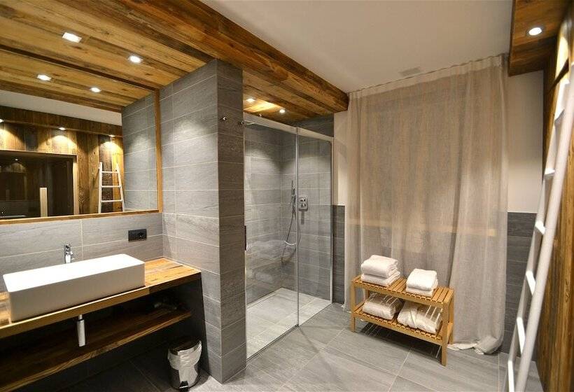 فندق Piccolo Tibet